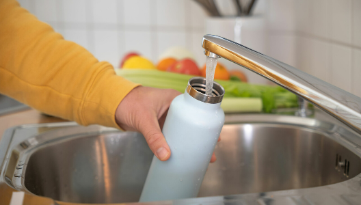 8 Easy Swaps to Reduce Your Exposure to Microplastics