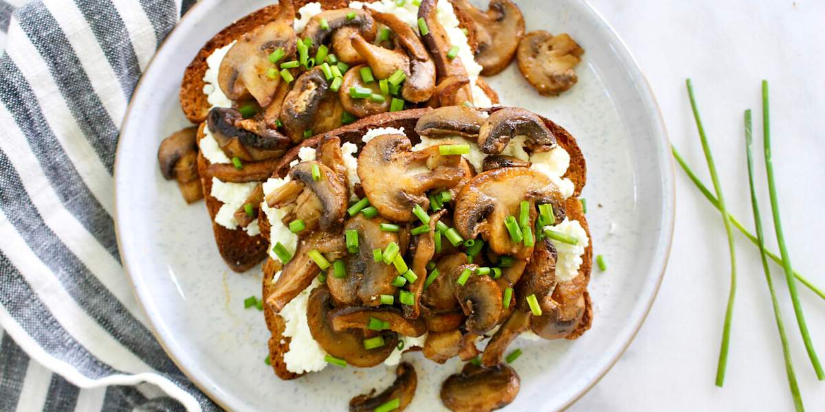 large-Ricotta-Toast.jpg