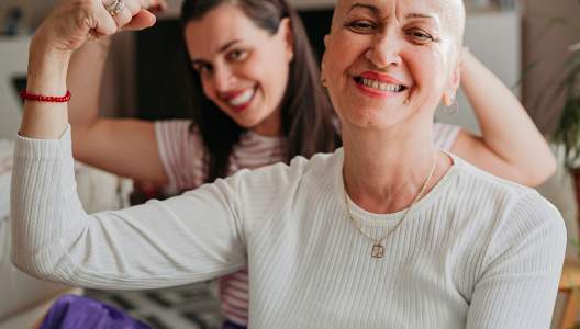 mother-and-daughter-fighting-cancer-01-GettyImages-1426936548-2000x2000.jpg